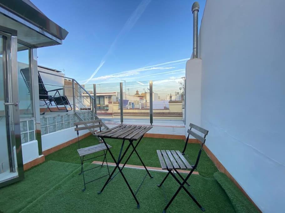 Luxury Complete Building In The Heart Of Séville Extérieur photo