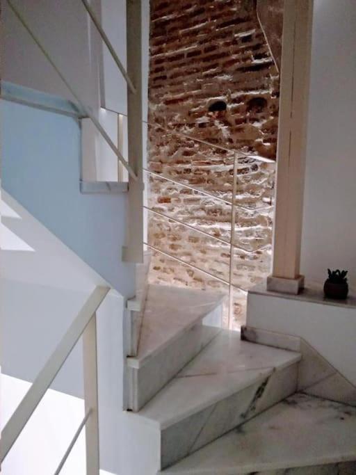 Luxury Complete Building In The Heart Of Séville Extérieur photo